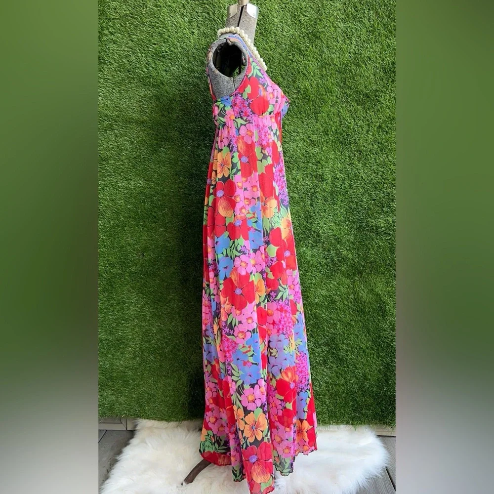 Vintage Olga , SLEEPING PRETTY 70s floral maxi nightgown Size 36